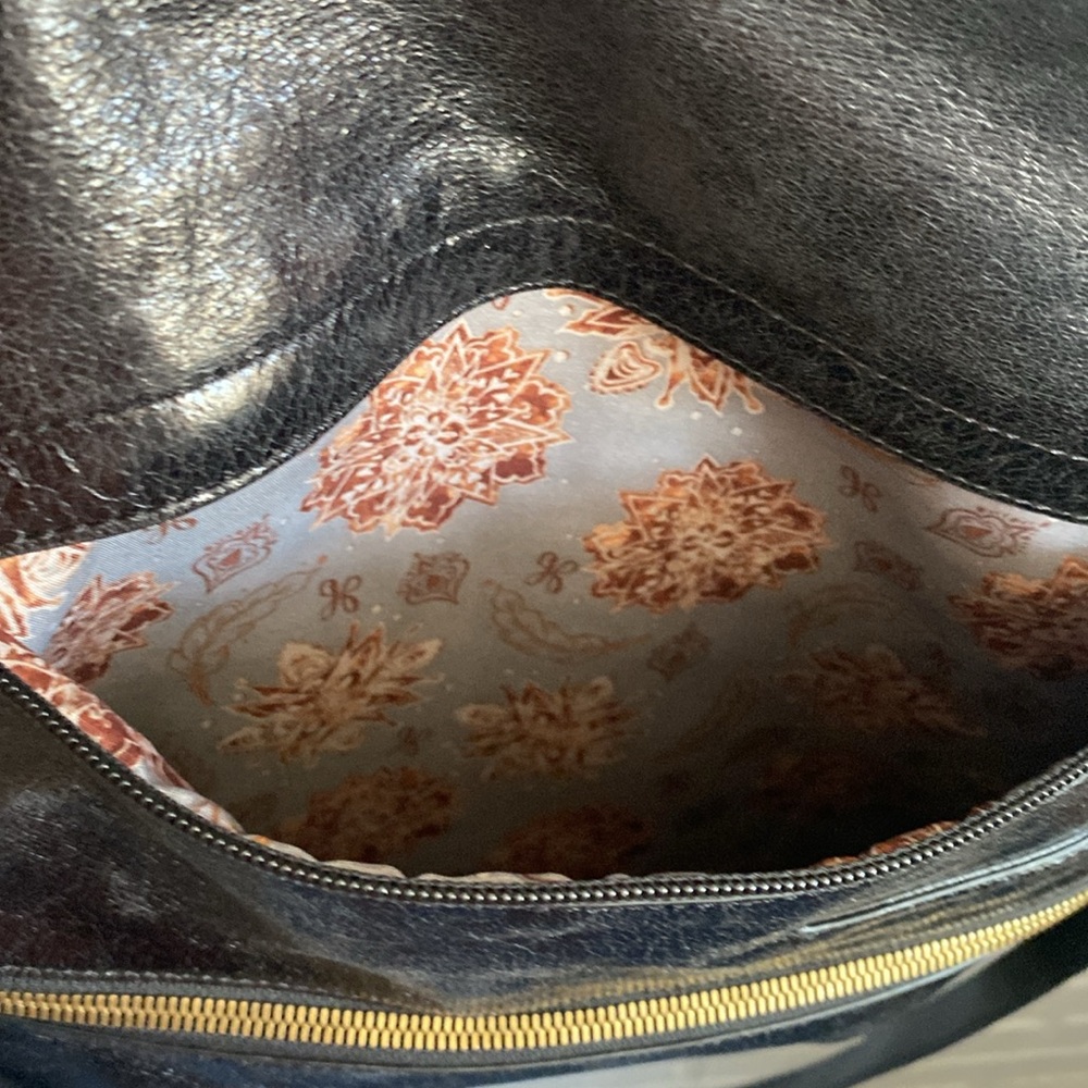 Hobo brand satchel style. - Picture 5 of 7